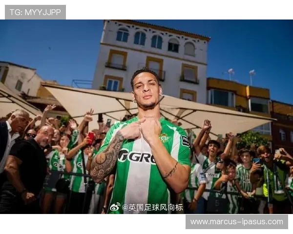 脱离束缚的声音 曼联球员安东尼公开批评俱乐部管理层 脱离束缚的声音 曼联球员安东尼公开批评俱乐部管理层